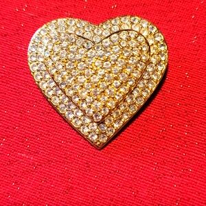 Vintage goldtone heart brooch by Joan Rivers